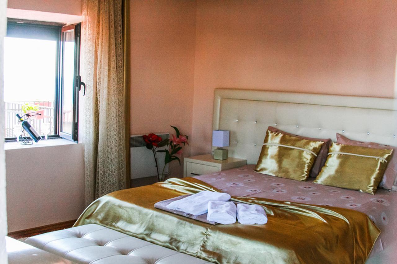 Sunset Old Town Bed & Breakfast Ulcinj Exterior photo